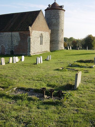 St Andrews churchyard